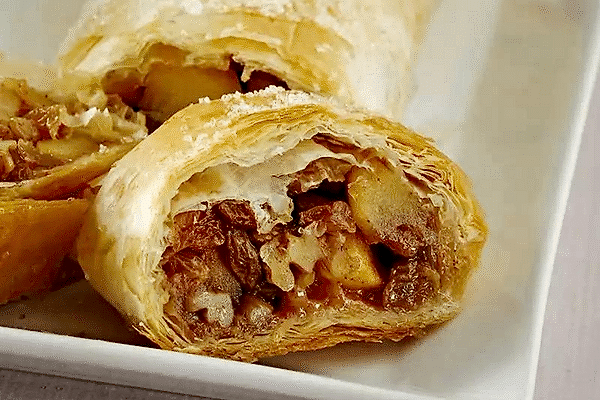 Elmalı Turta Börekleri Tarifi